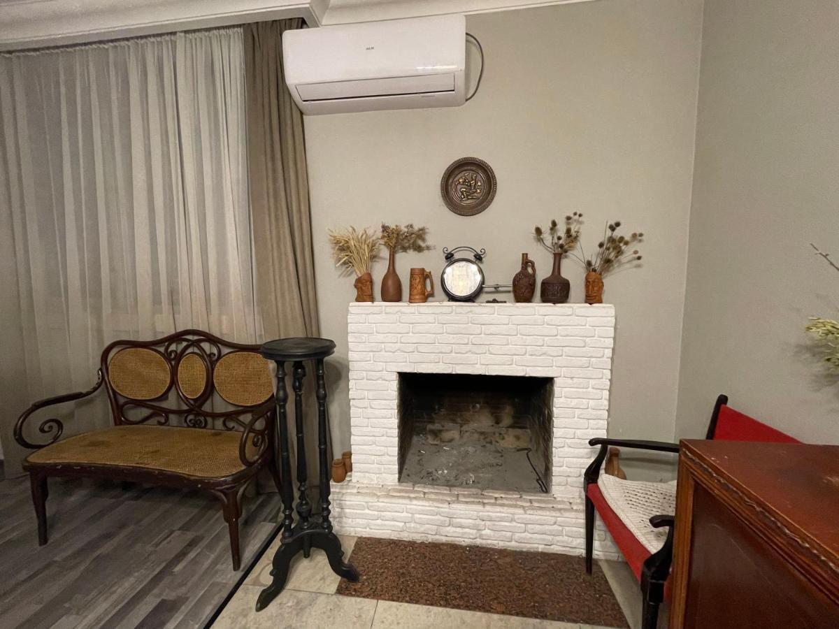 Talaveri Apartment In Old Tbilissi Extérieur photo